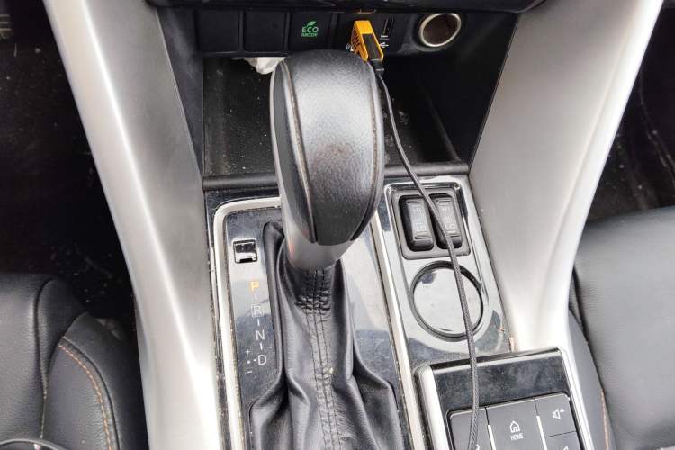 Used Mitsubishi Eclipse Cross 2019 1.5T CVT Two-Wheel Drive Dream Edition China VI Standard
