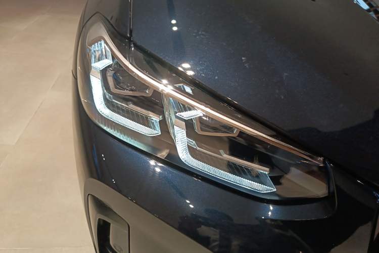 Used BMW X3 2022 xDrive30i Luxury Model M Night Sky Package Right Front Headlight