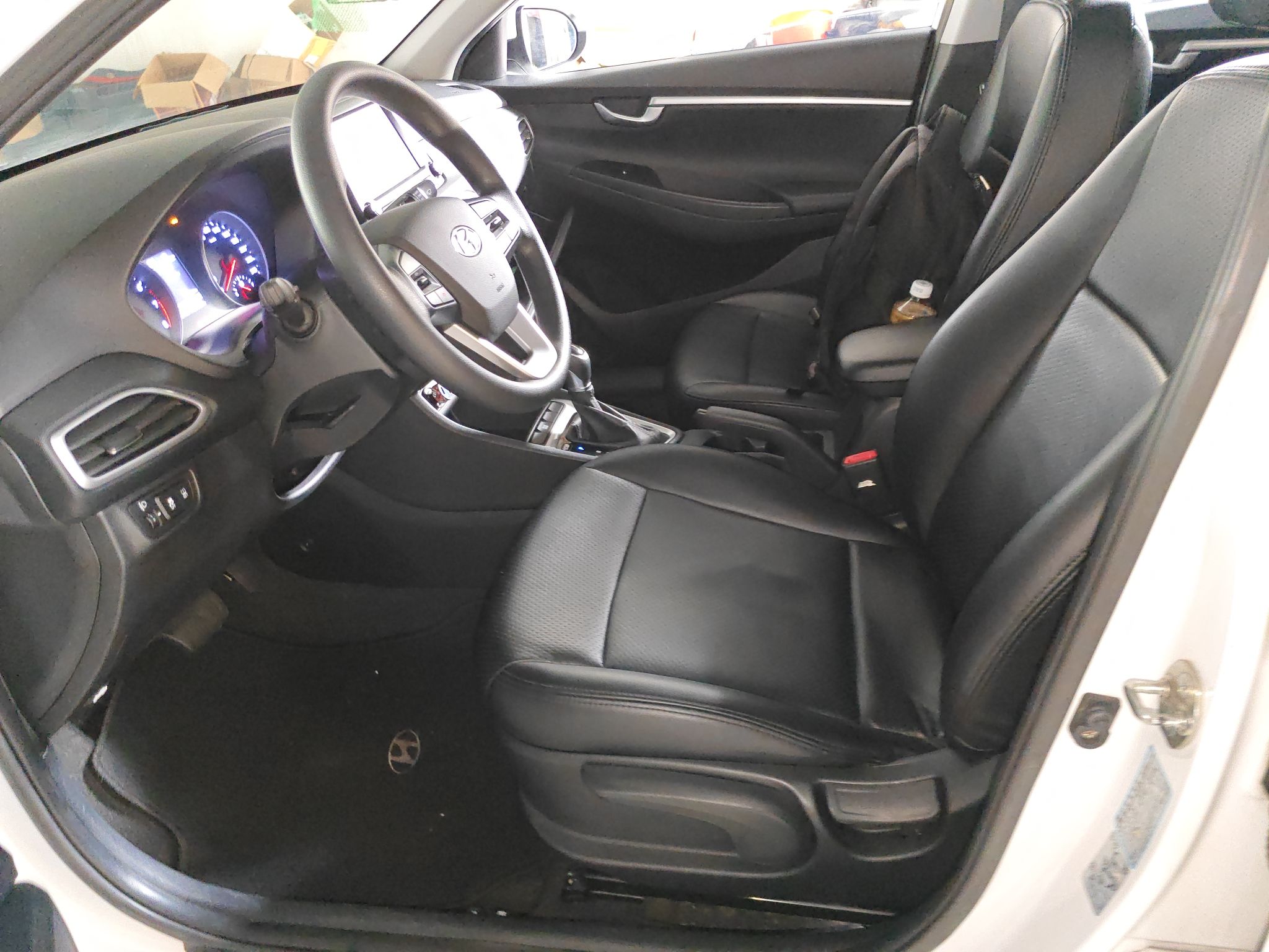 Interior delantero