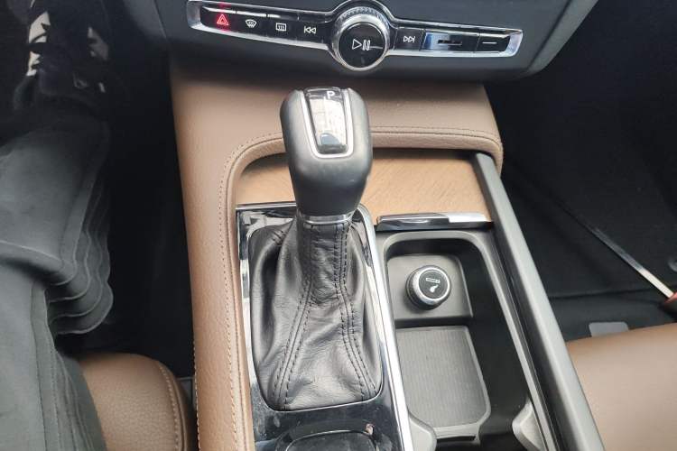 Used Volvo S90 2019 T5 Zhiyi Edition
