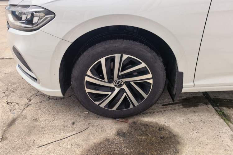 Used Volkswagen Lavida 2024 1.5L Automatic 5 Million Edition Left Front Wheel Hub