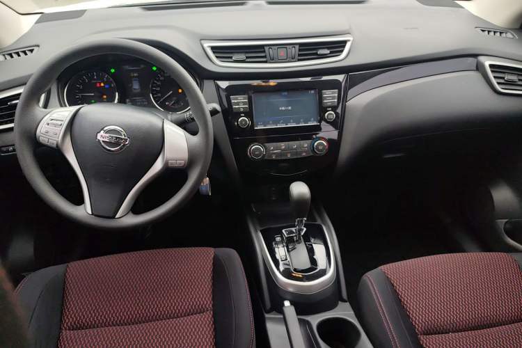 Used Nissan Qashqai 2017 2.0L CVT Elite Edition China V Standard Center Console