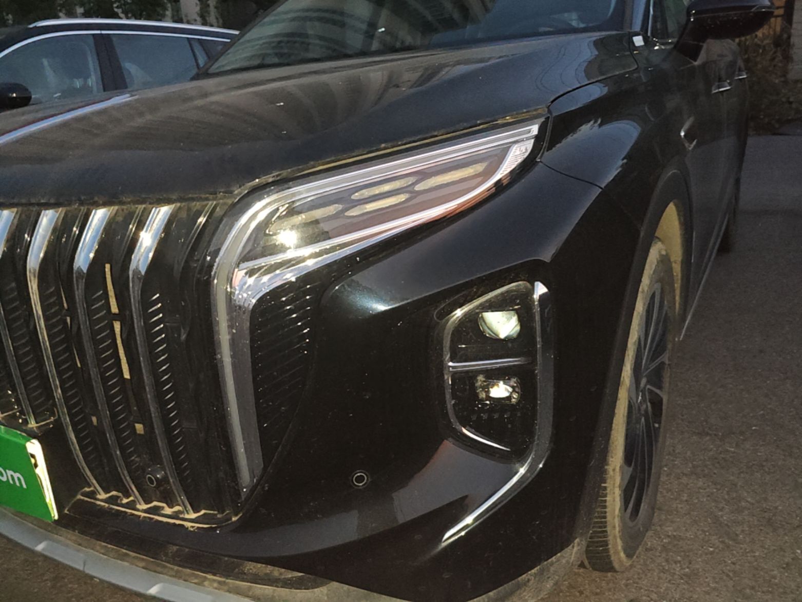 Hongqi HS7 PHEV 2024 2.0T PHEV Four-Wheel Drive Flagship Edition 6 Seats — снимка 8