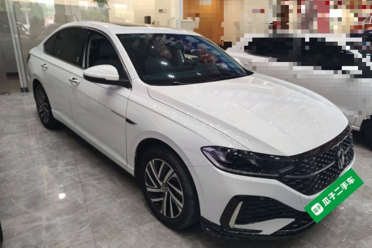 Used Volkswagen Lavida 2023 Revised Version 1.5L Automatic Starry Sky Edition – 5 Million Units Front Right 45 Deg