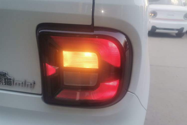 Used Geely Galaxy Panda 2024 Panda Mini 200km Endurance Bear