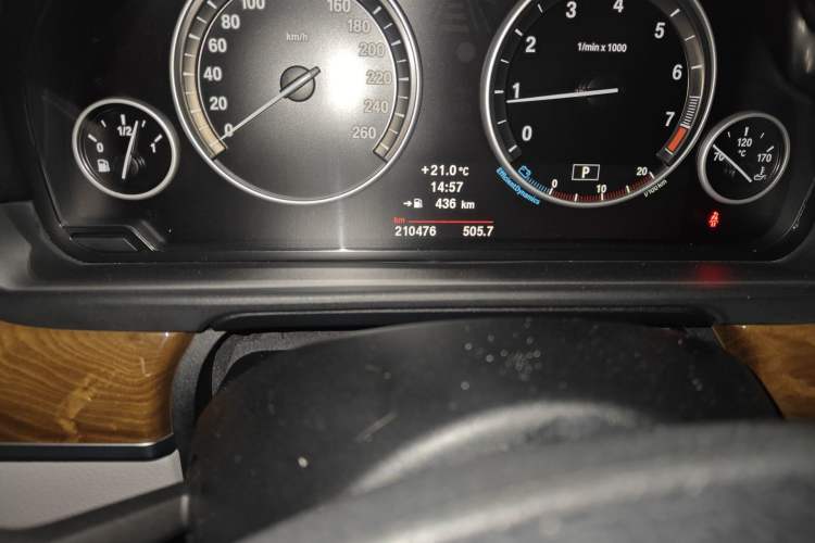 Used BMW 5 Series 2011 528Li Luxury Model
