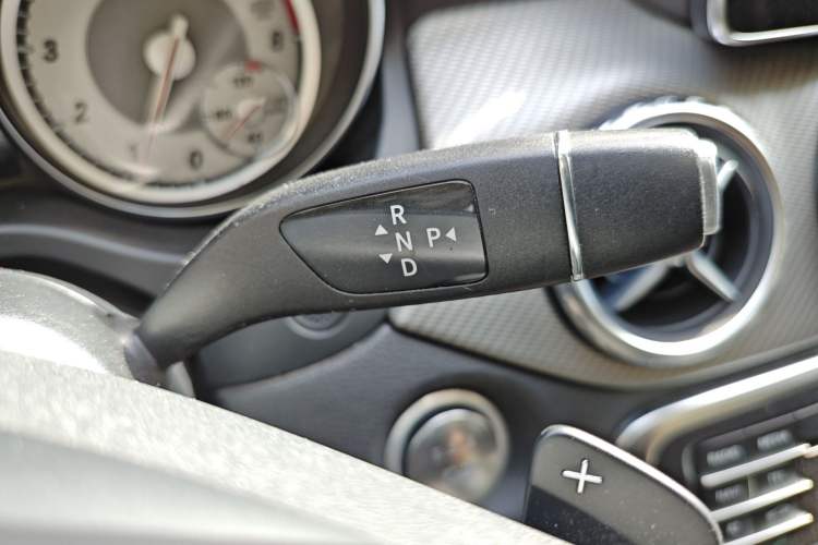 Used Mercedes-Benz GLA 2016 GLA 200 Sport Edition Gear Lever