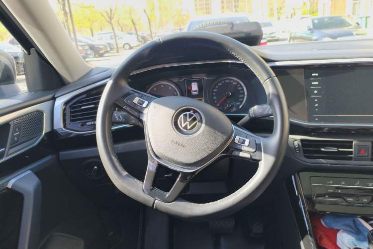 Used Volkswagen Tayron 2020 330TSI Two-Wheel Drive Luxury Smart Connectivity Version Steering Wheel