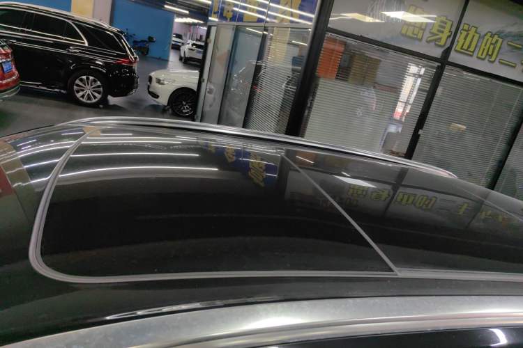 Used Volvo XC60 New Energy 2019 T8 E-Drive Hybrid Intelligent Luxury Sport Edition China V Standard Roof