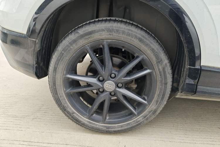 Used Audi Q2L 2021 35 TFSI Progressive Dynamic Edition