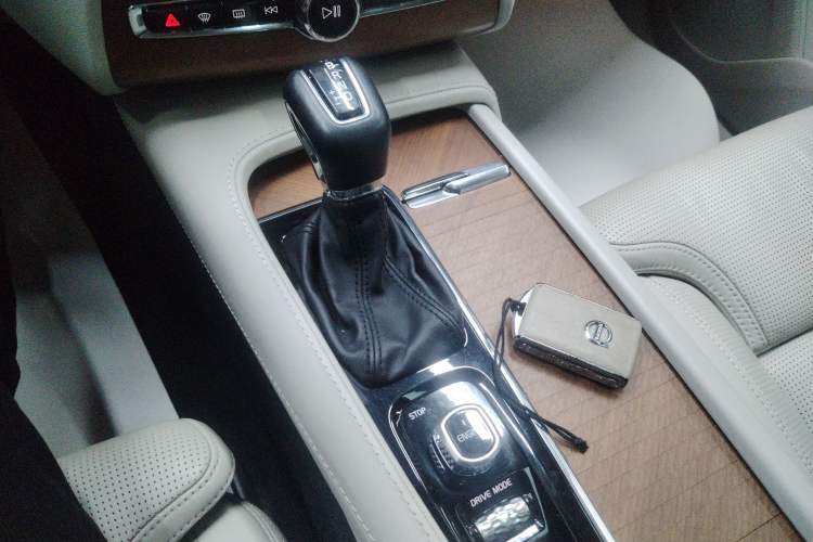 Used Volvo XC90 2017 T6 Prestige 5-Seater