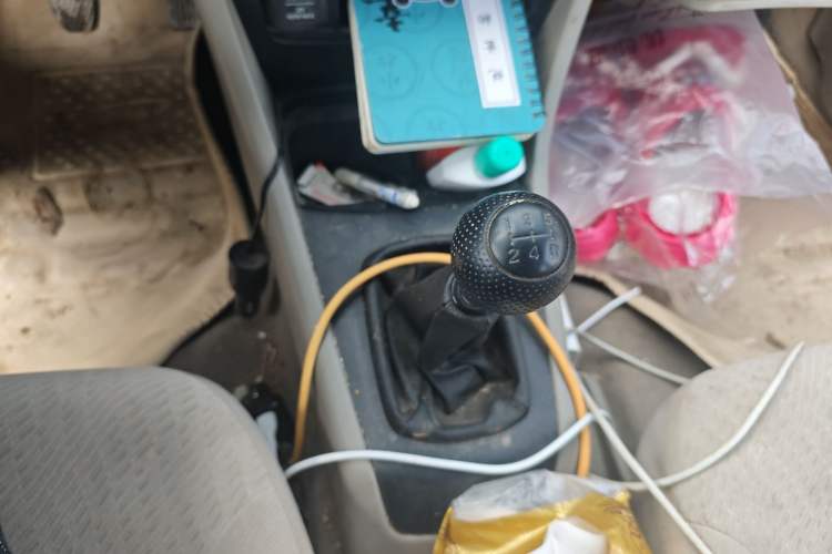 Used Everus S1 2012 1.3L Manual Comfort Edition Gear Lever