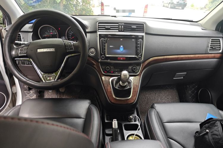 Used Haval H6 2015 Revised Version Sport Edition 1.5T Manual Transmission Two-Wheel Drive Elite Grade