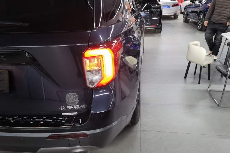 Used Ford Explorer 2020 EcoBoost 285 Four-Wheel Drive Trend Edition 6 Seats
