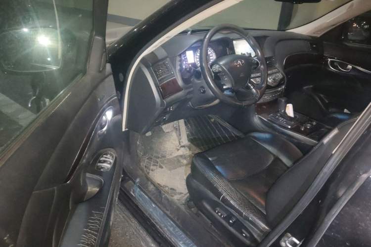 Used Infiniti M Series 2011 M25 Luxury Model Driver Seat