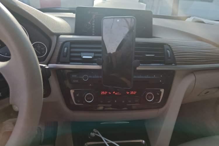 Used BMW 3 Series GT 2013 320i Sport Design Package Audio And AC Panel