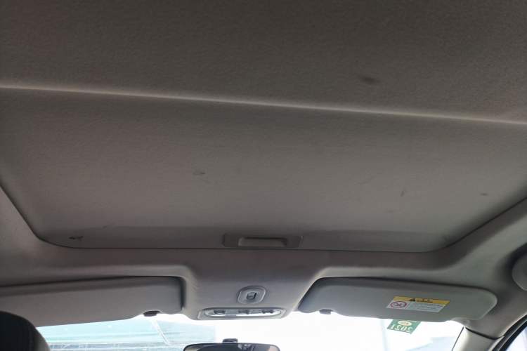 Used Venucia T70 2016 2.0L CVT Smart Edition