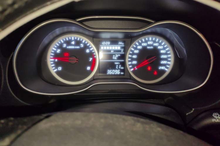 Used Bestune X40 2019 1.6L Manual Luxury Edition China VI
