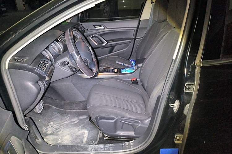 Used Peugeot 408 2014 1.8L Automatic Luxury Edition Left Front Seat