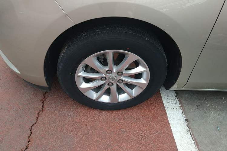 Used Buick GL8 2018 ES 28T Comfort Model China VI Standard