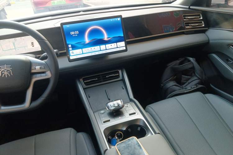 Used BYD Qin L 2025 DM-i Smart Drive 80KM Leading Model