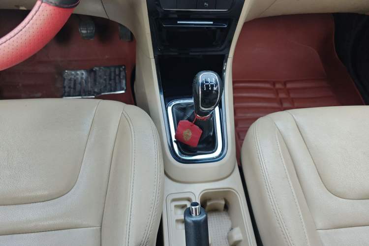 Used Chery E3 2013 1.5L Manual ZhiShang Model