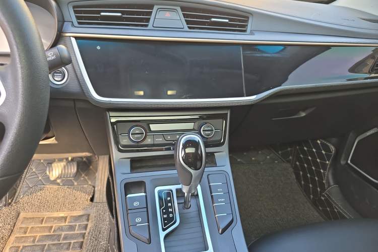 Used Geely Auto Emgrand GL 2021 UP 1.4T CVT Leading Edition