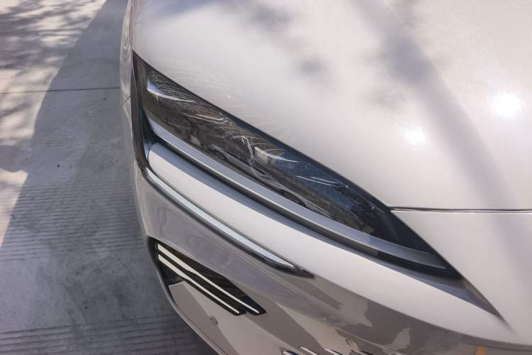 Used BYD Song PLUS New Energy 2025 DM-i 160KM Flagship PLUS Right Front Headlight