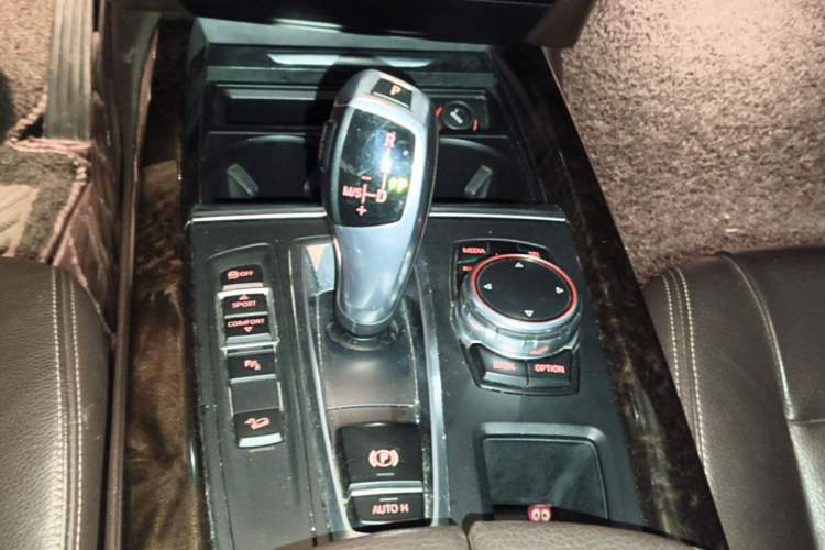 Used BMW X5 2015 xDrive28i
