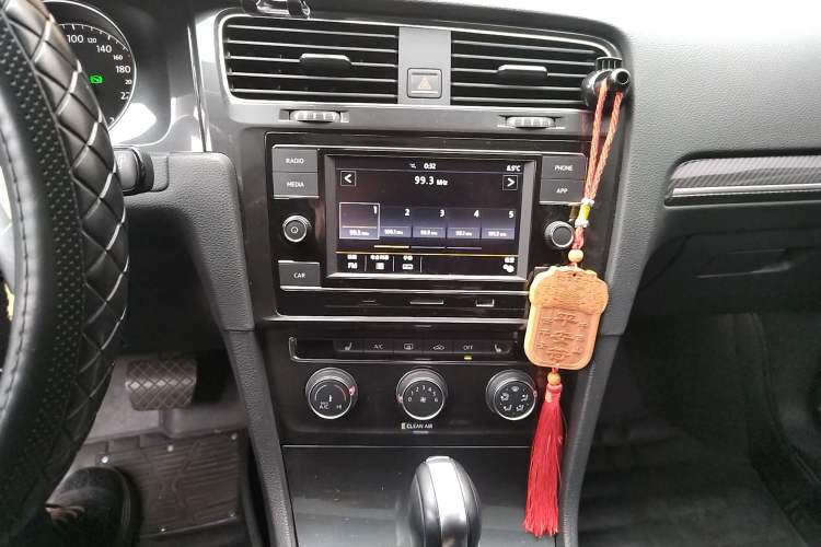 Used Volkswagen Golf 2018 230TSI Automatic Luxury Version