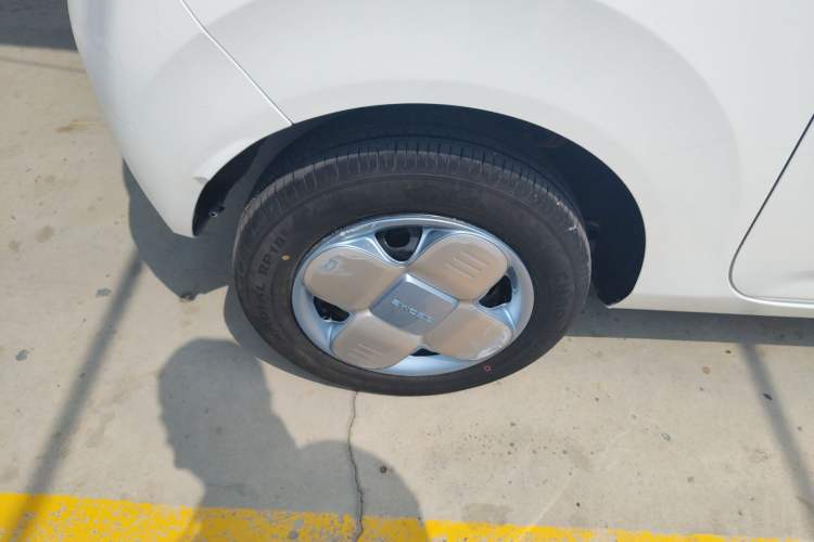 Used Geely Galaxy Panda 2024 Panda Mini 200km Endurance Bear Right Rear Wheel Hub