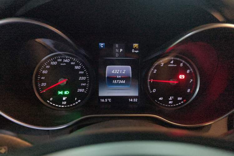 Used Mercedes-Benz GLC 2016 GLC 260 4MATIC Dynamic Edition Instrument Cluster