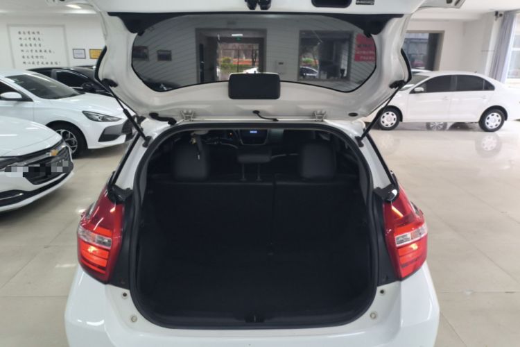 Used Toyota YARiS L Zhi Xuan 2016 Revised 1.5E CVT Charming Edition Trunk