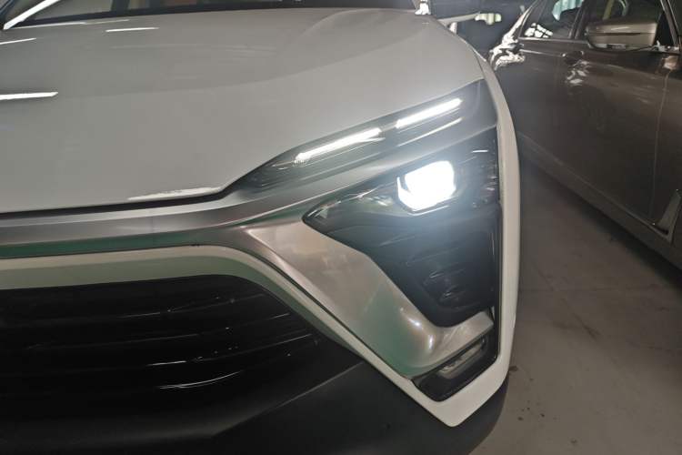 Used Nio ES8 2018 355 km Base Version 7-Seater Edition