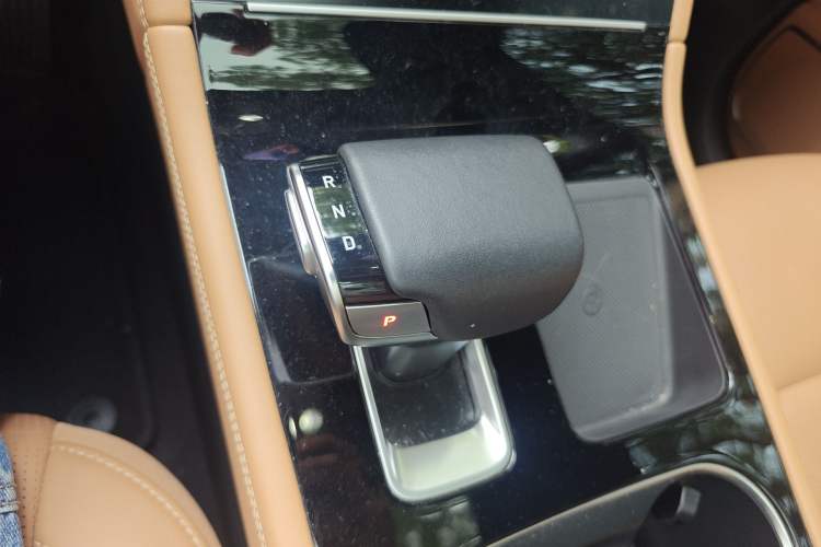 Used Li Auto ONE 2021 Extended-Range 6-Seater Version Gear Lever