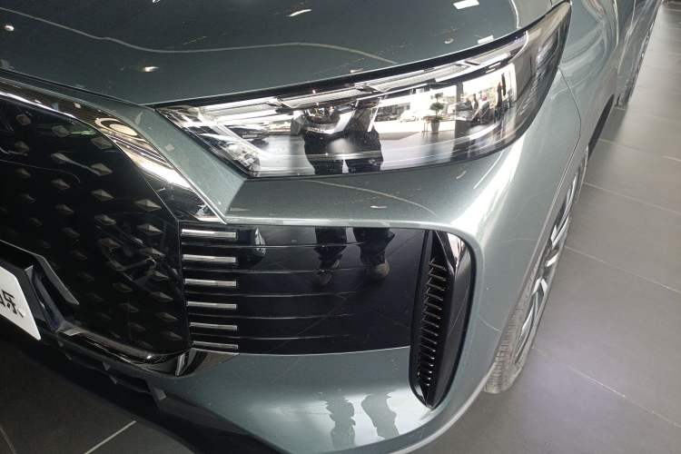 Used Chery Fengyun T8 2025 1.5T 130km Deluxe Version 5 Seats Left Front Headlight