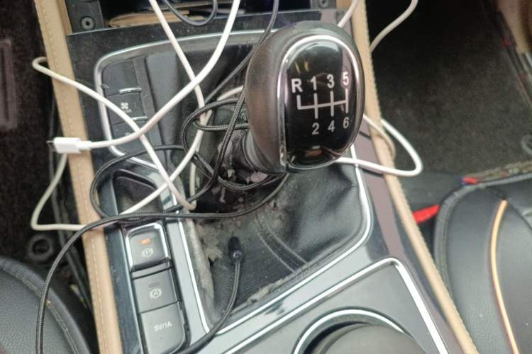 Used Baojun 730 2017 1.5T Manual Style 7 Seats China V