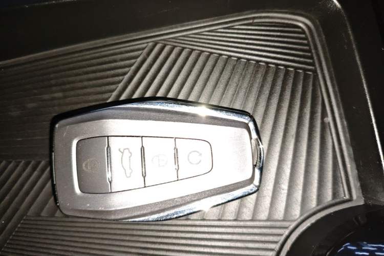 Used Geely Auto Coolray 2025 Bin Yue L 1.5TD DCT Star Diamond
