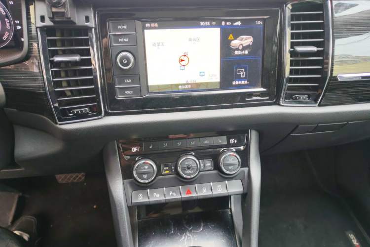 Used Skoda Kodiaq 2019 Facelifted TSI330 5-Seater Two-Wheel-Drive Luxury Enjoyment Edition China VI Standard Audio And AC Panel