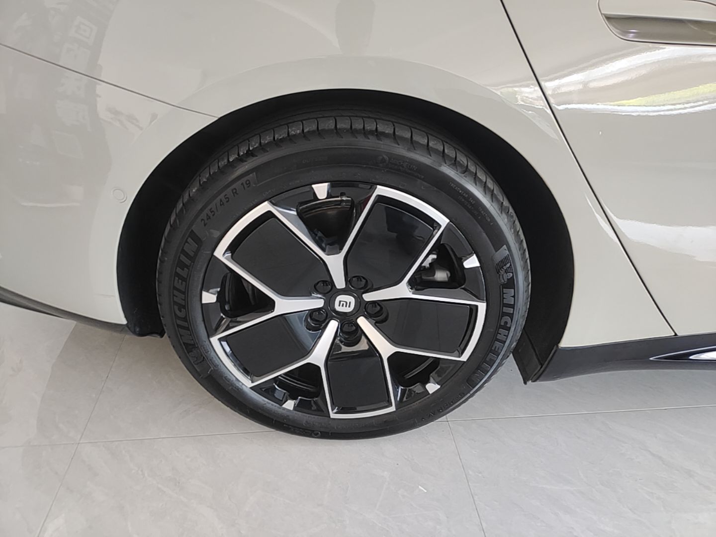 Xiaomi Auto SU7 2024 Rear-Drive Ultra-Long Range Advanced Pro-Level Intelligent Driving Version — снимка 11