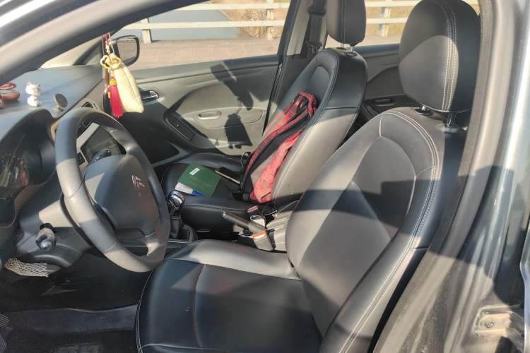 Used Citroen Elysee 2015 Zhishang Edition 1.6L Manual Fashion Model