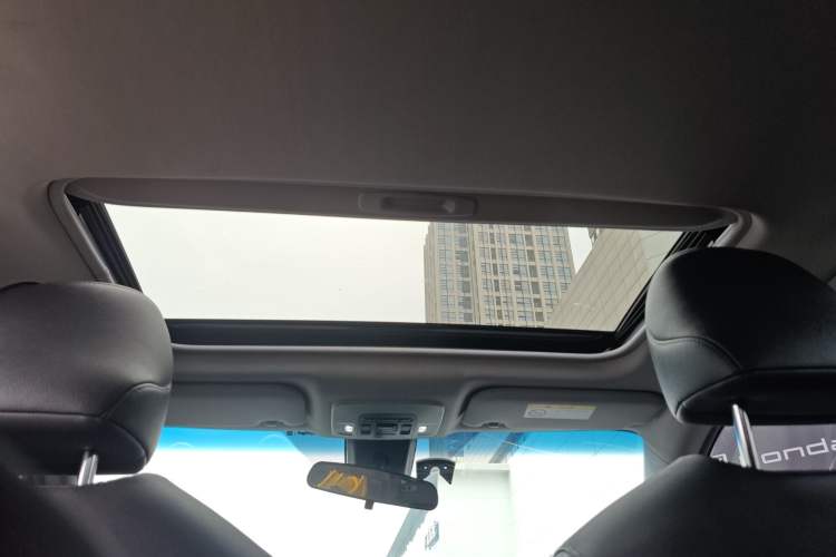 Used Toyota Camry 2021 Dual-Motor 2.5 HGVP Leading Edition Headliner