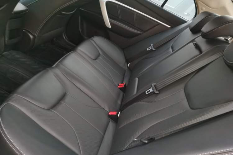 Used Geely Auto Emgrand 2017 Sedan Million Edition 1.5L Manual - Upward Version