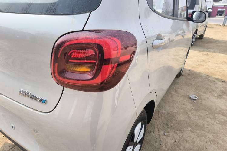 Used Wuling Hongguang MINIEV 2025 Four-Door Version Advanced Edition
