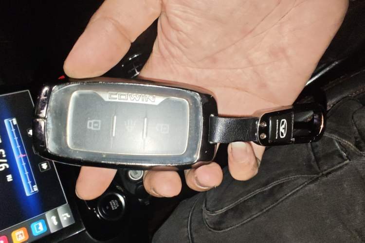 Used Cowin X3 2017 1.6L Manual Luxury Edition China V Standard