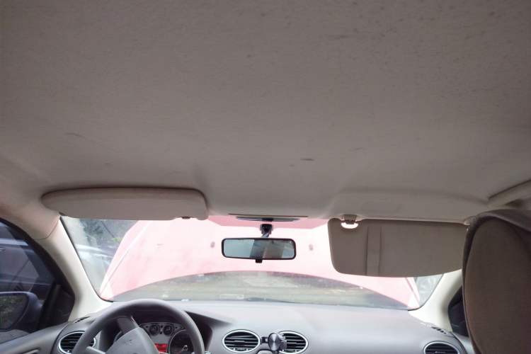 Used Ford Focus 2012 Sedan Classic 1.8L Manual Base Model
