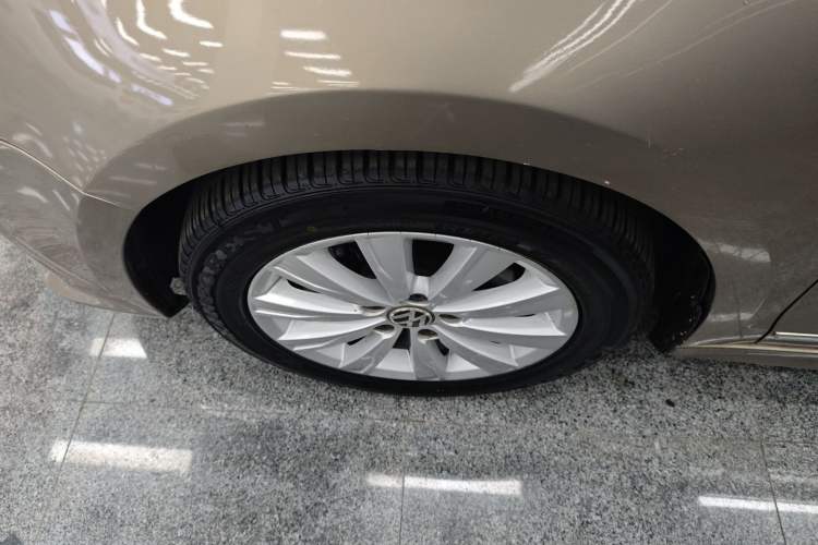 Used Volkswagen Sagitar 2015 230TSI Automatic Comfort Version