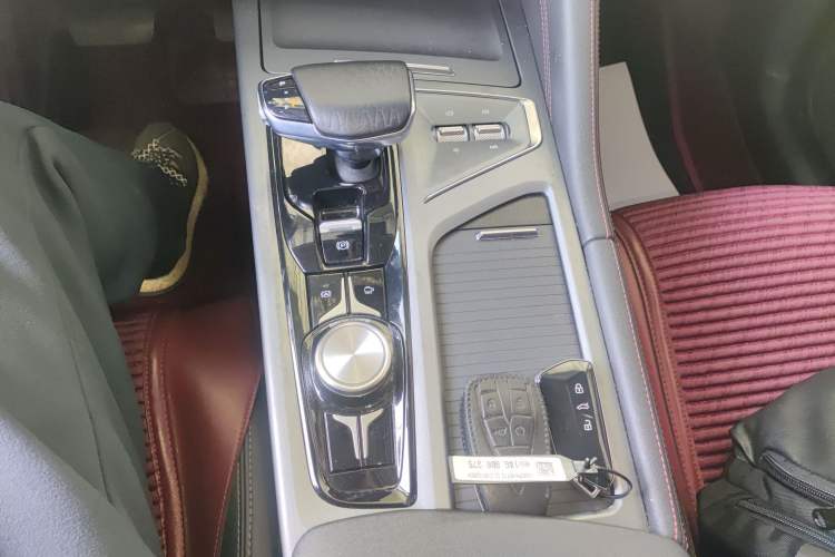 Used Changan CS75 PLUS 2022 1.5T Automatic Luxury Model
