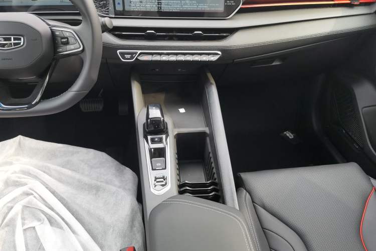 Used Geely Auto Binray 2024 Binrui COOL 1.5T DCT Longteng Edition Gear Lever