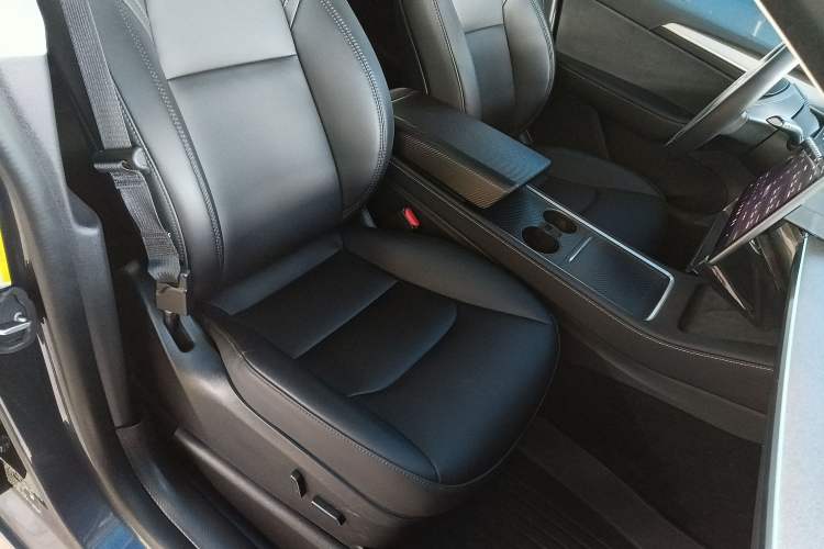 Used Tesla Model Y 2024 Rear-Wheel-Drive Version